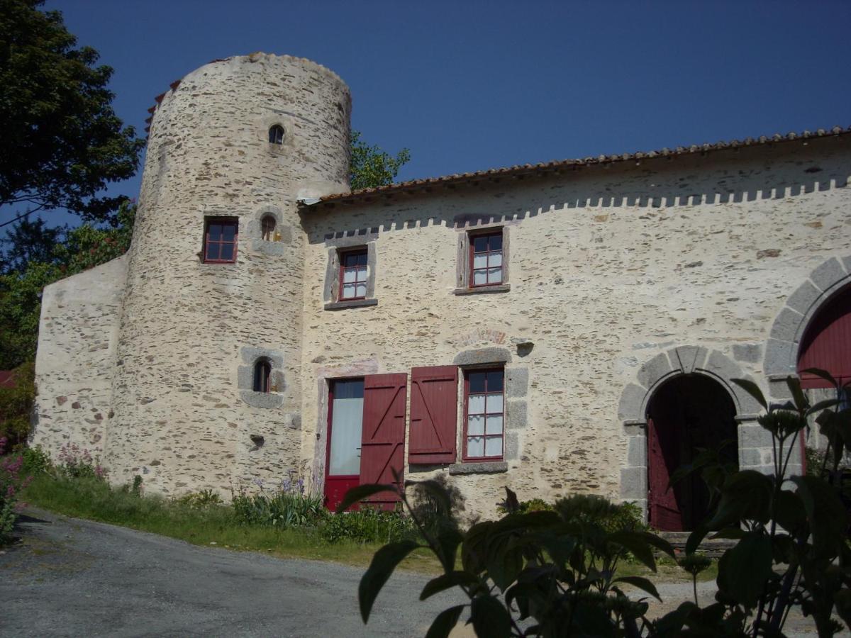 拉图尔德劳狄斯住宿加早餐旅馆 Breuil-Barret 外观 照片